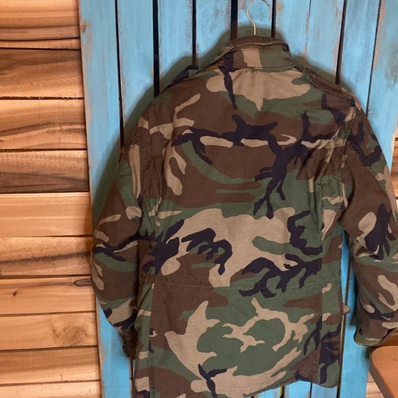 Vintage Y2K cold weather woodland camouflage jacket with liner size small - Picture 10 of 11